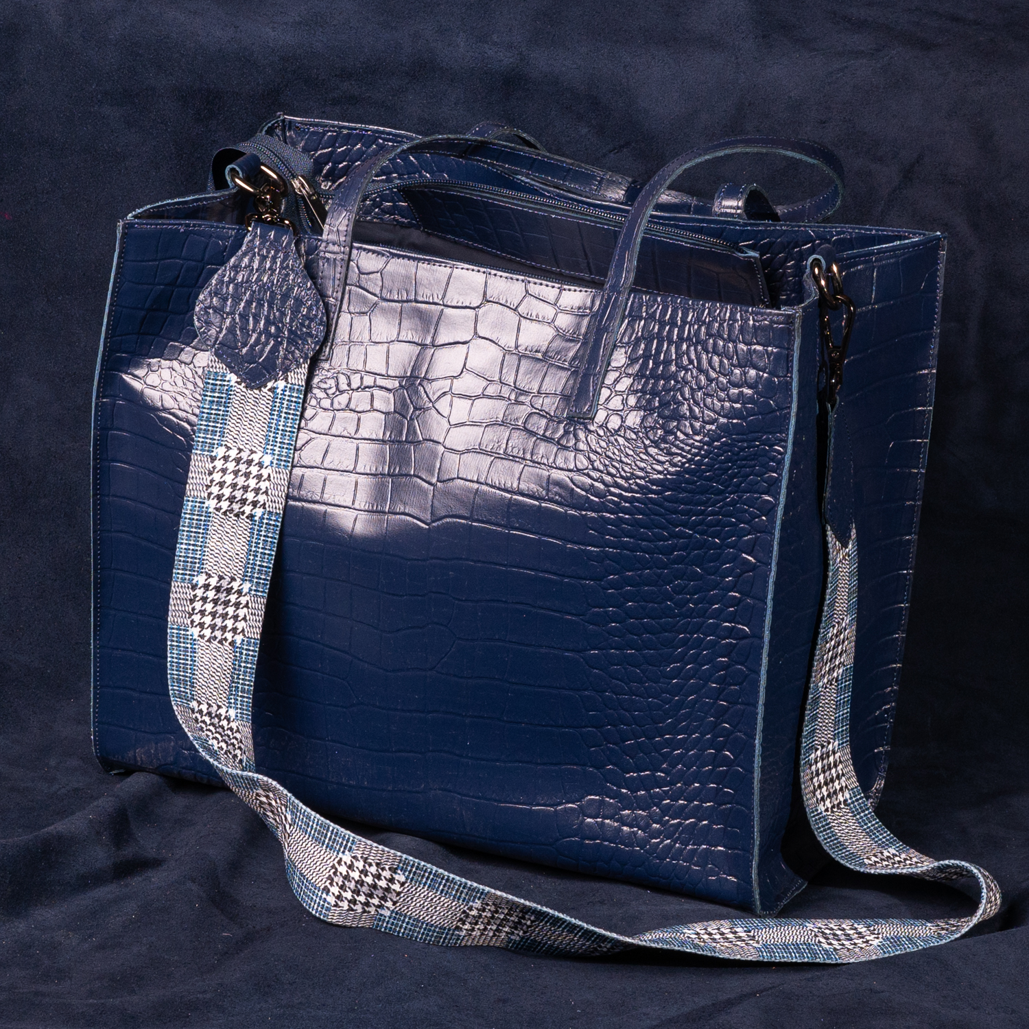 Дизайнерска чанта - Blue LUXARINA - 5011-41 - 